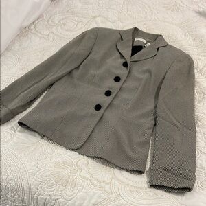 Ann Taylor Black and White Blazer Tailored Fit Notched Lapels